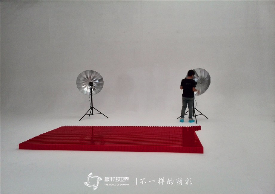 精雕細琢多米諾，打造經(jīng)典廣告視頻